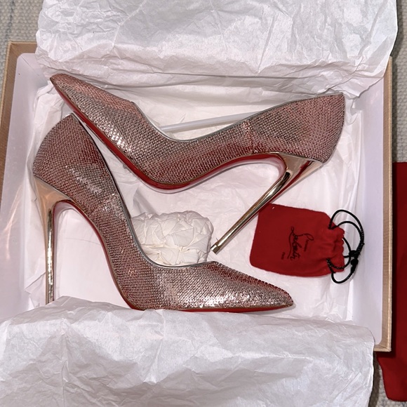 Beautiful rose gold LV so Kate🎀😍 💯 Authentic. - Picture 4 of 5